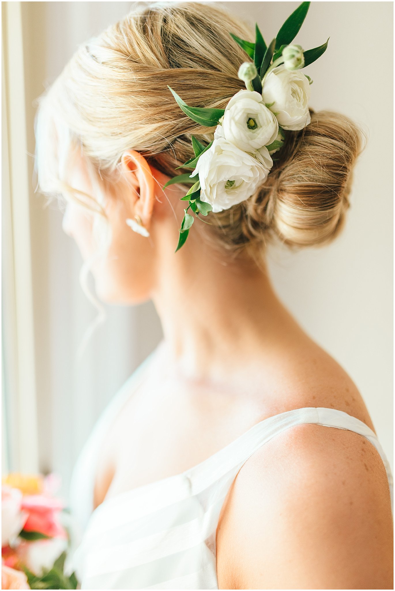 bride floral hair clip